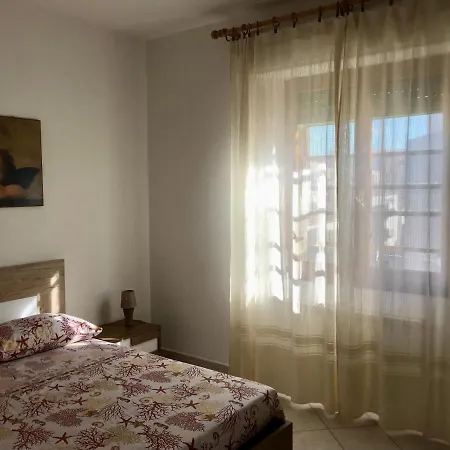 Attico Centralissimo E Vicino Al Mare Apartment *