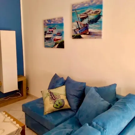 Attico Centralissimo E Vicino Al Mare Appartamento *